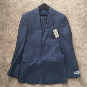 NWT Kenneth Cole Reaction Suit